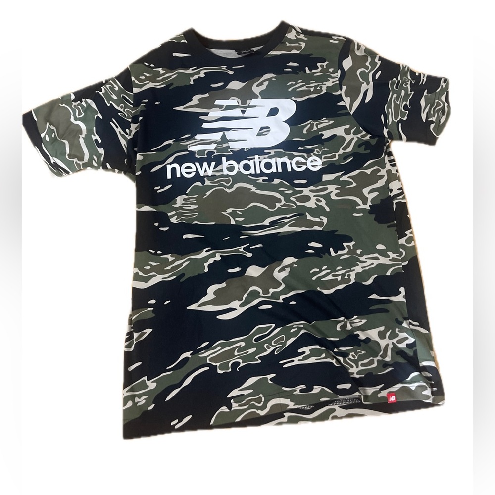 New Balance Camo Tee - Black and Green
